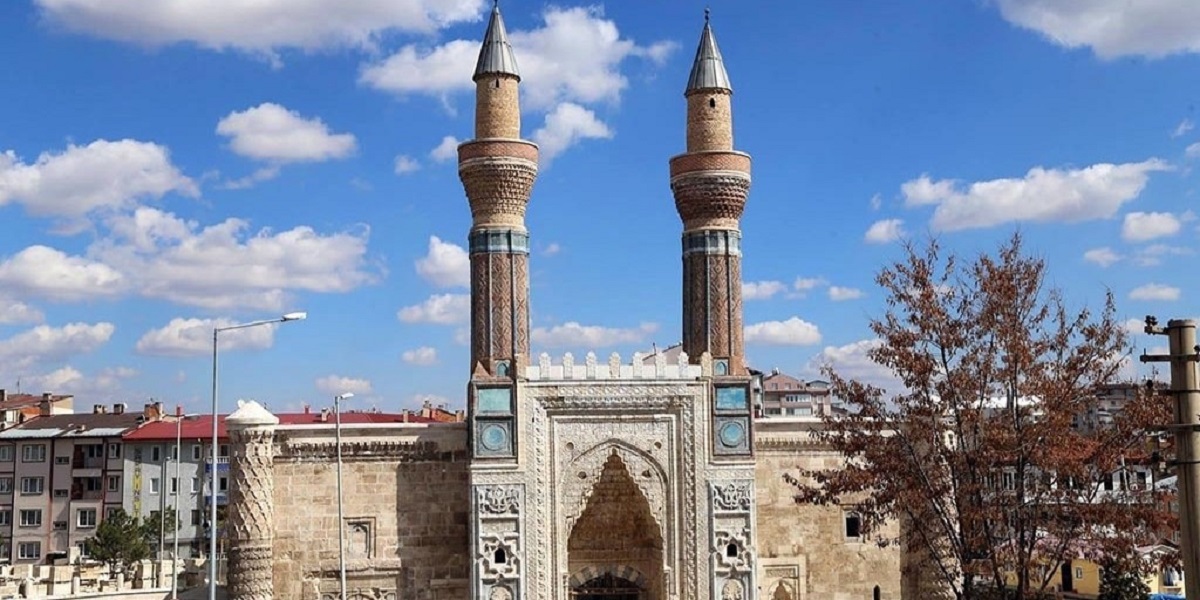 Gök Medresesi